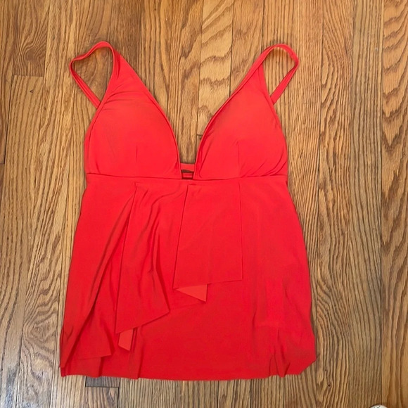 Beyond Control Solid Essentials V-Neck Tankini Top Habanero size 12 NWT - Picture 3 of 7